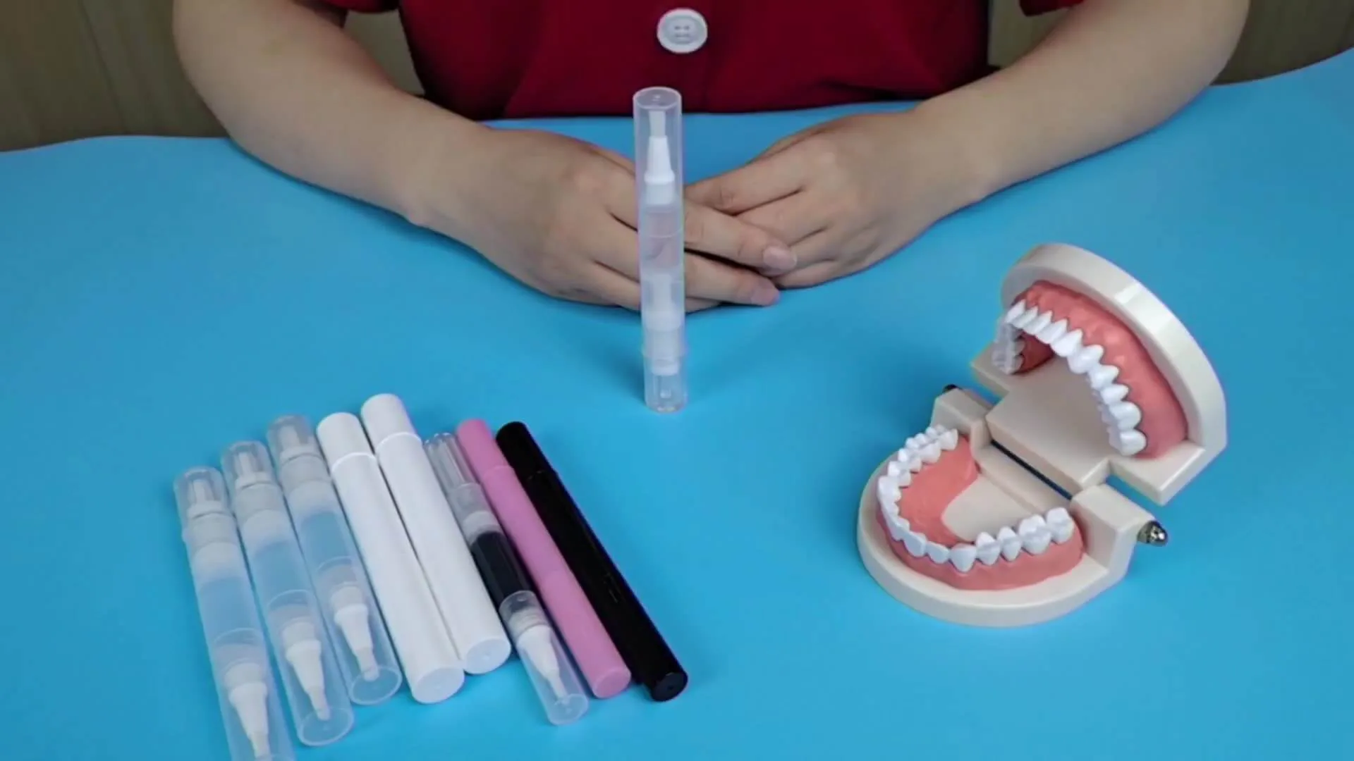 أشياء تساعد على تبييض الأسنان