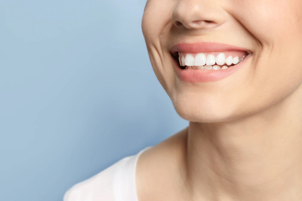 مادة التيتانيوم لزراعة الأسنان 