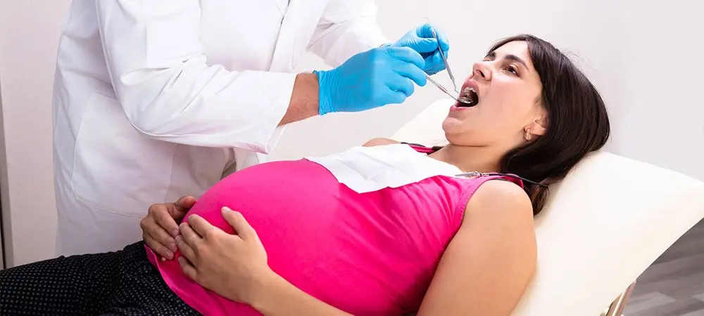 تنظيف اللثة للحامل | إرشادات مهمة لصحة أفضل أثناء الحمل